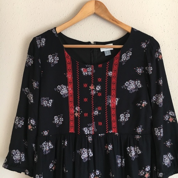 Old Navy Black Red Floral Embroidered A-Line Dress - Picture 2 of 8
